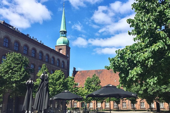 Time travel in Aarhus - The guides: Marina, Marianna, and the local touch