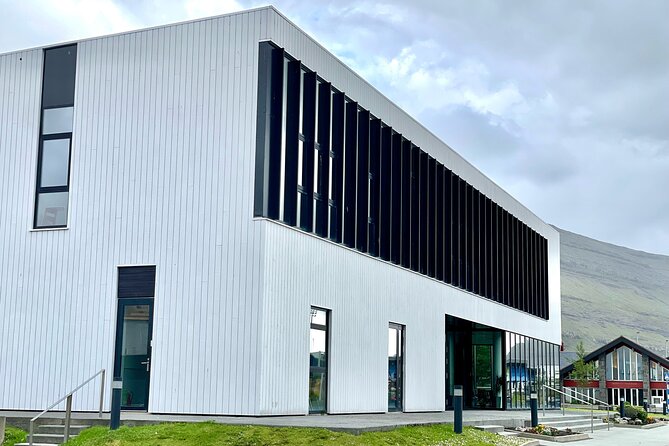 Understanding Klaksvík: A Self-guided city tour in KlaksvÍk - Borðoyarvík and the tunnel that changed Klaksvík