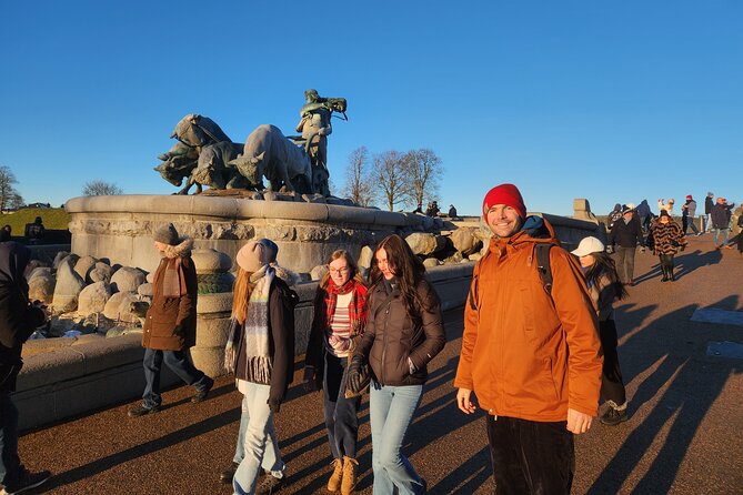 Walk & Canal Tour: Copenhagen Highlights + Changing of the Guards - A smart first look at Copenhagen in three hours